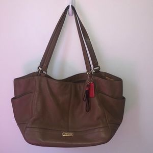 Coach Carrie Handbag - Caramel Tan Leather - Good used condition